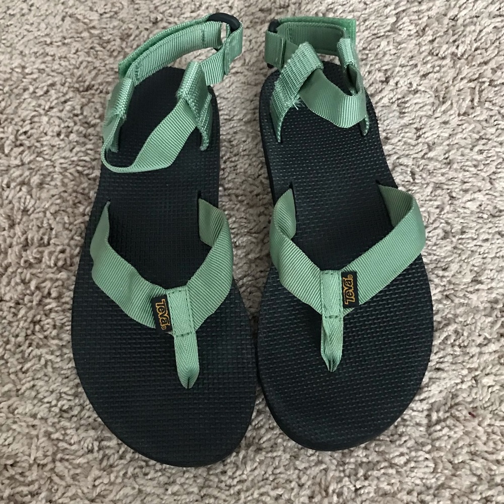 SOLD Teva original sandals